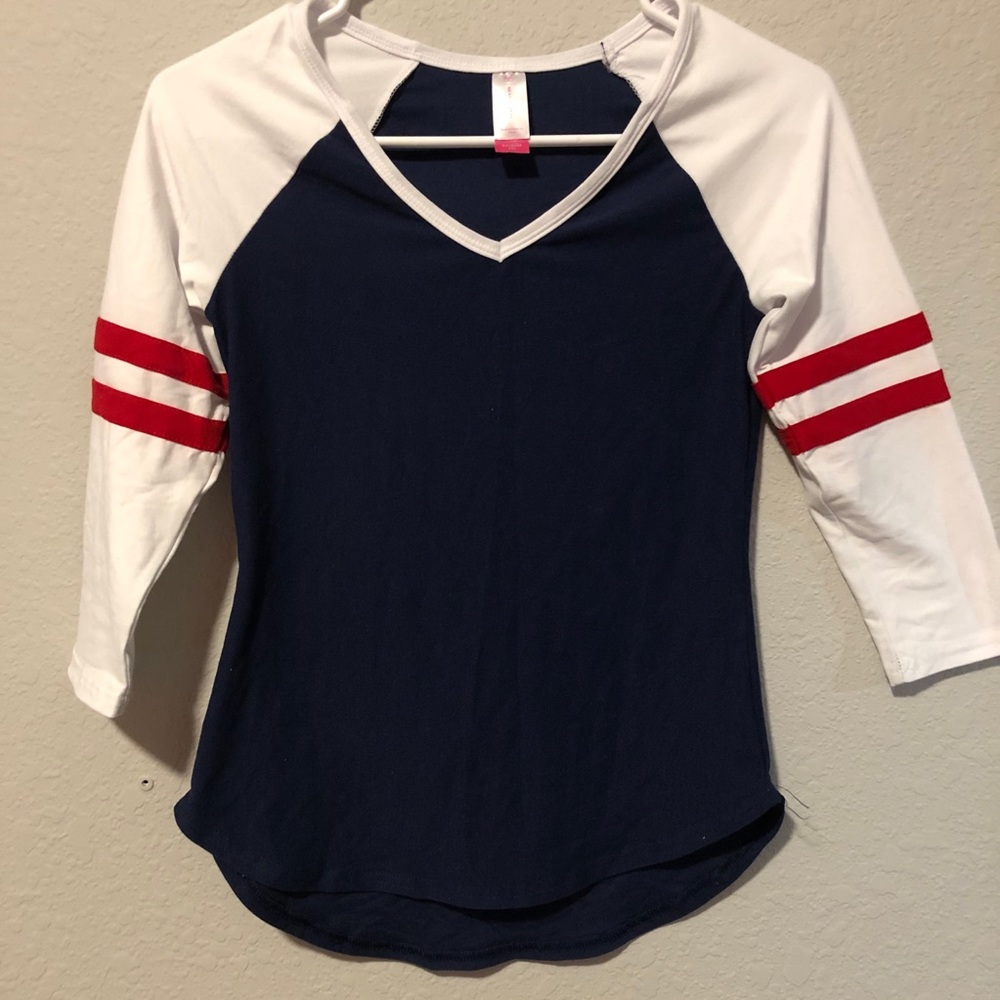 Red white and blue t shirt